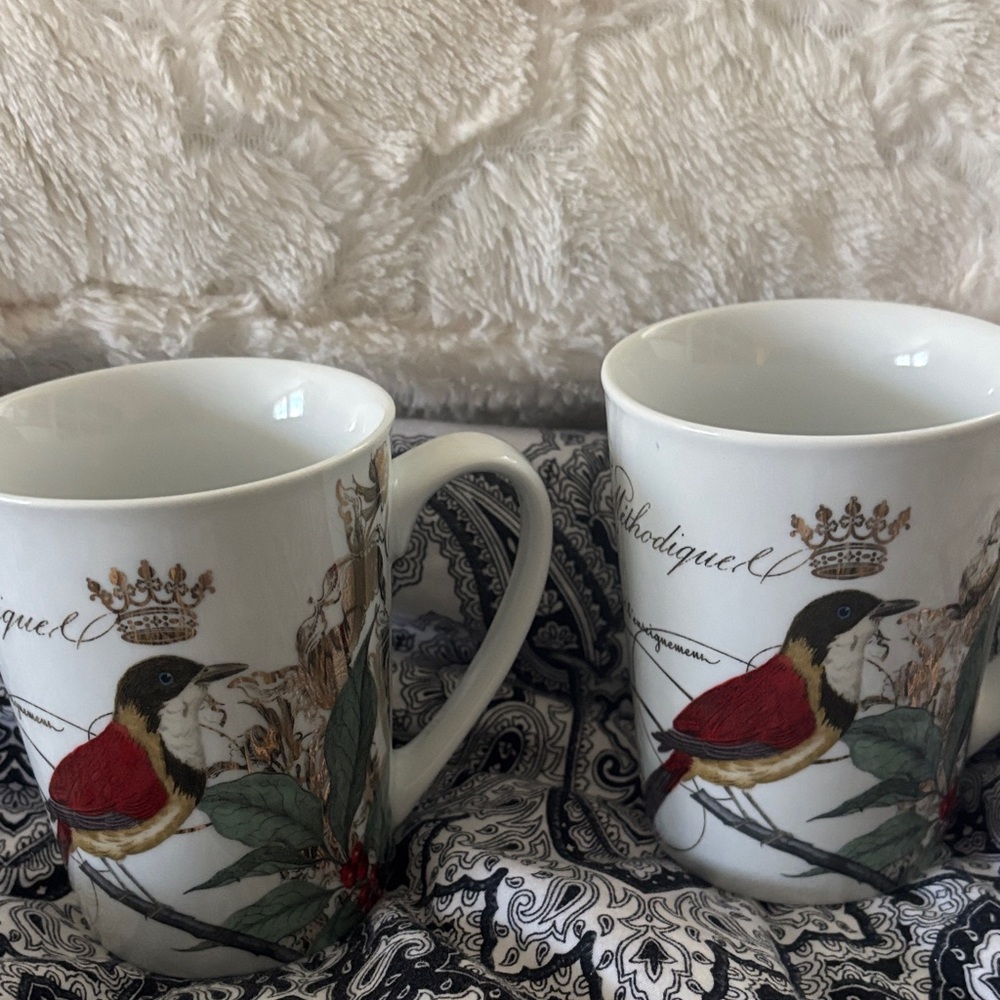 Fringe Studio Red ,Gold Green Holly Bird Design Mugs‎ Set of 2